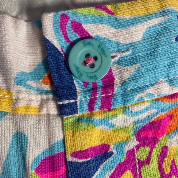 Lilly Pulitzer Callahan Shorts -- Size 00 - Picture 2 of 5